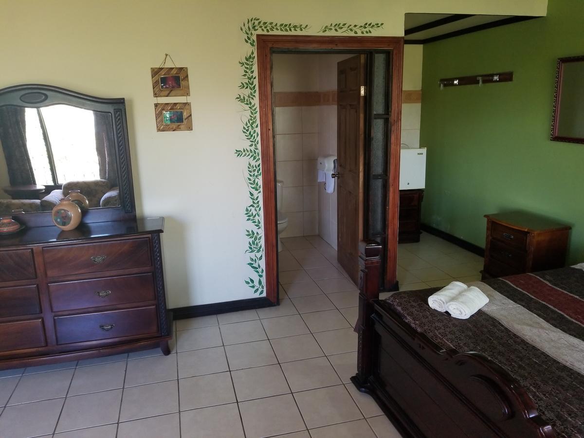 Hotel Monte Campana Heredia Birri Bagian luar foto